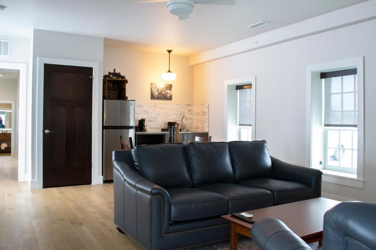 Amana Hotel Millwright מראה חיצוני תמונה