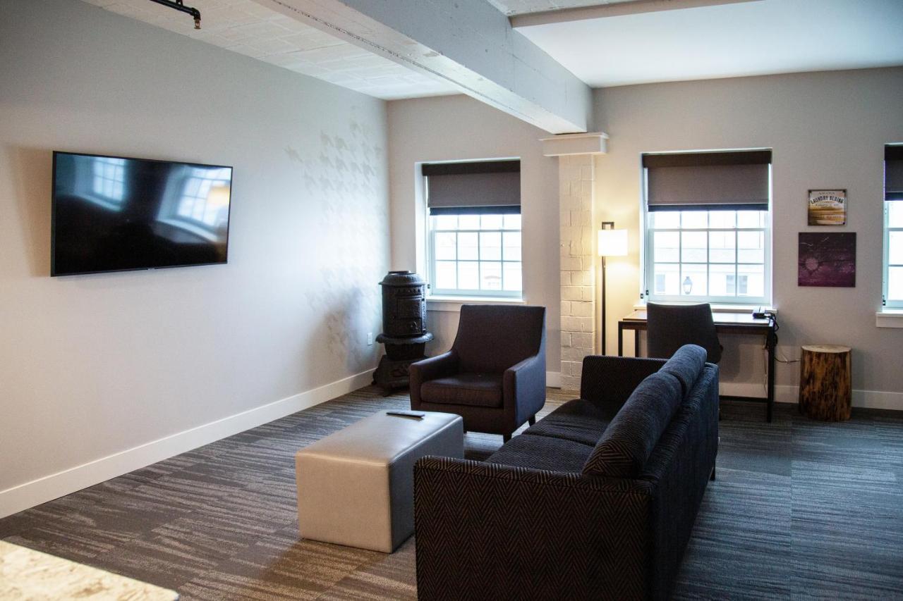 Amana Hotel Millwright מראה חיצוני תמונה