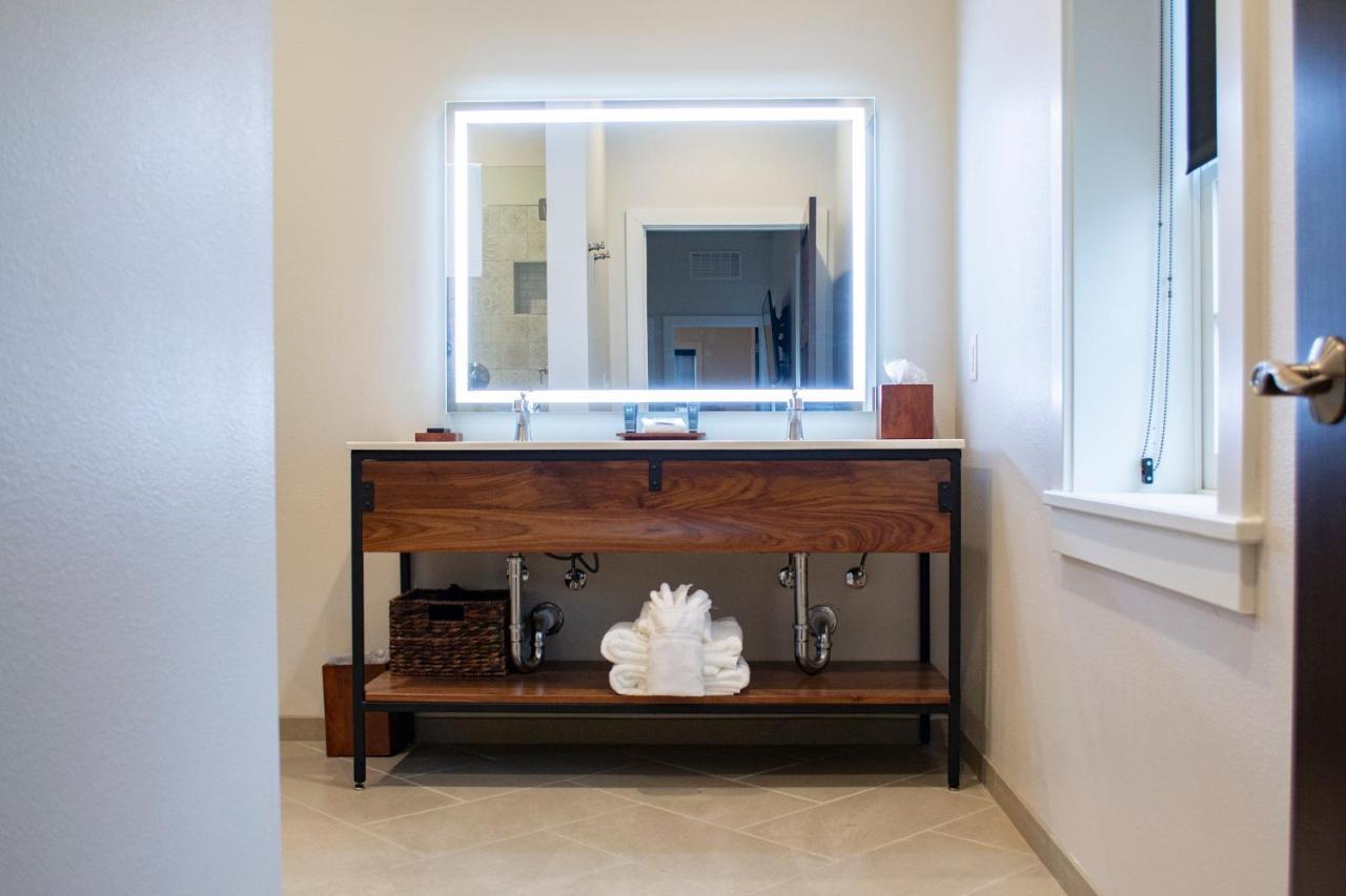 Amana Hotel Millwright מראה חיצוני תמונה
